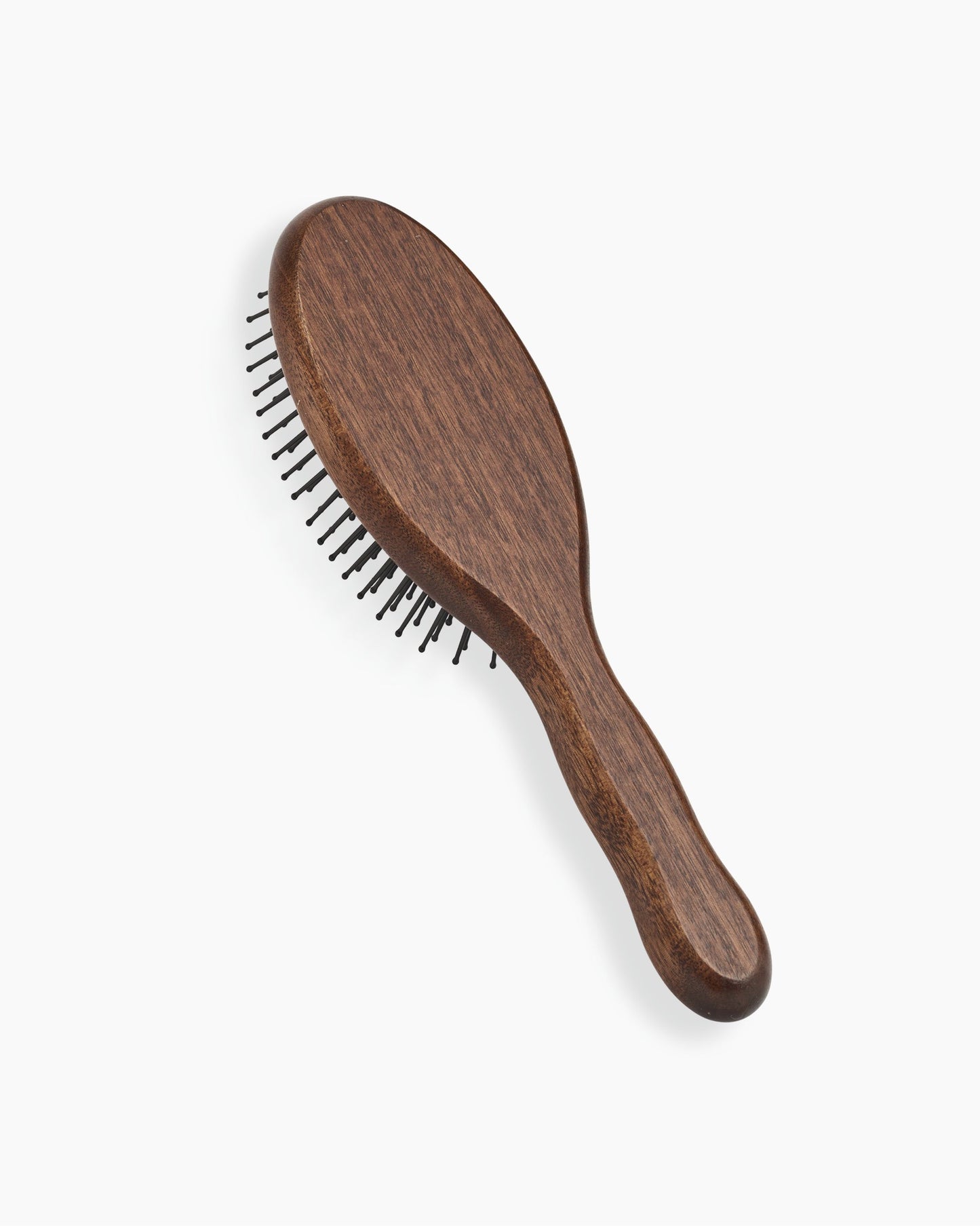 Brosse pneumatique avec broches résistantes à la chaleur